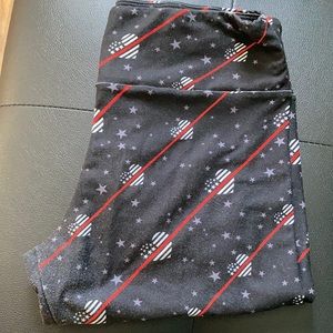 —Medium Fabulegs red line leggings